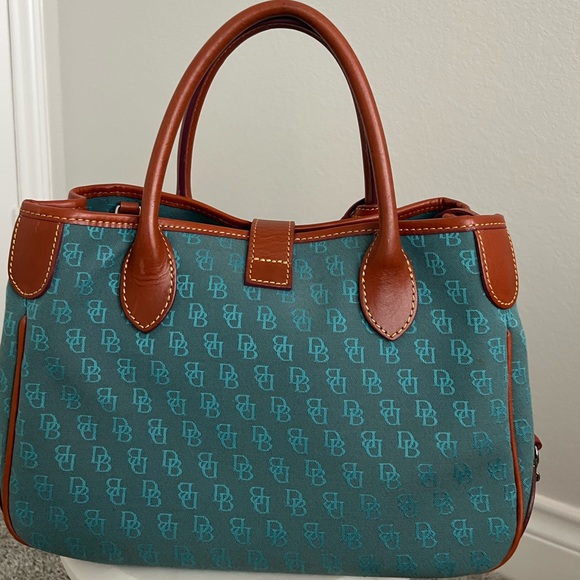 Dooney & Bourke - Picture 10 of 10
